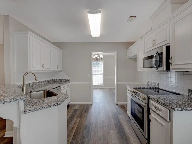 5147 Kingsberry St — Photo 6