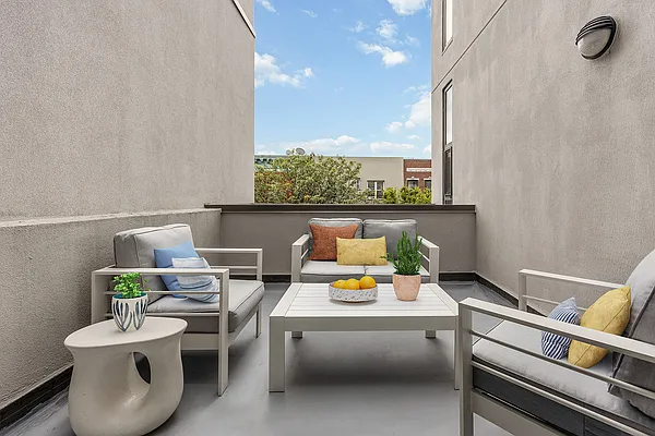 Sold by Compass | media 13