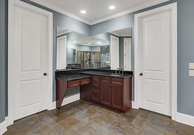 10227 Matwood Oak Dr — Photo 24