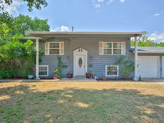 2nd image of 306 Royal Oak Dr