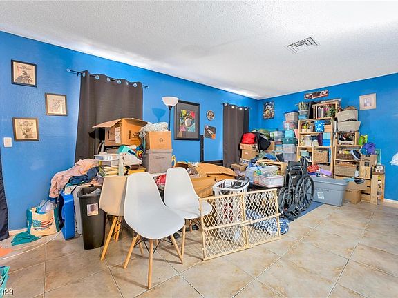 4th image of 3942 Torsby Pl