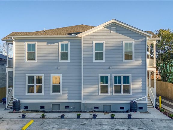 2nd image of 195 Romney St