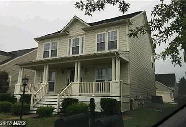 1114 Anderson St — Photo 2