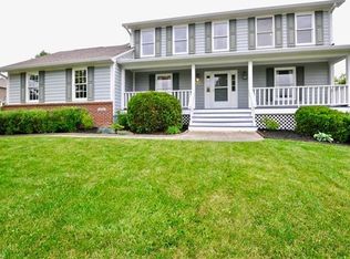 10756 Red Pine Dr, Fishers, IN