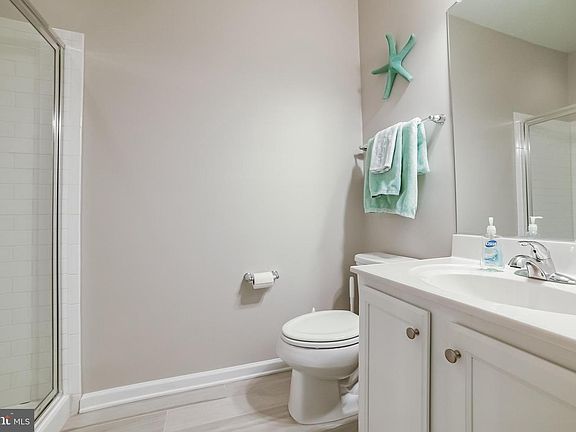 4th image of 516 Pebblebrook Ln