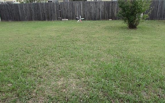 2nd image of 722 Stonebrooke Dr