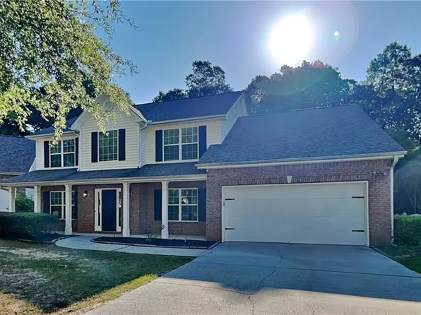 3194 Watson Meadow Ln, Loganville, GA 30052