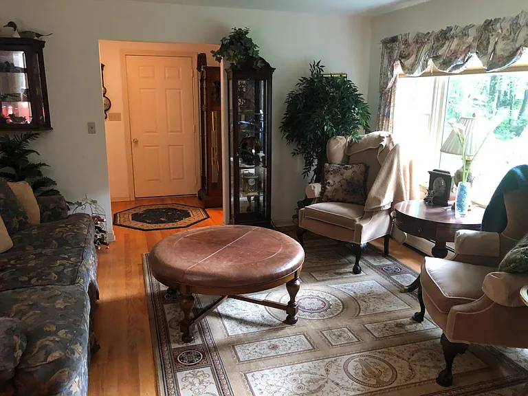 58 Rowley Rd — Photo 17
