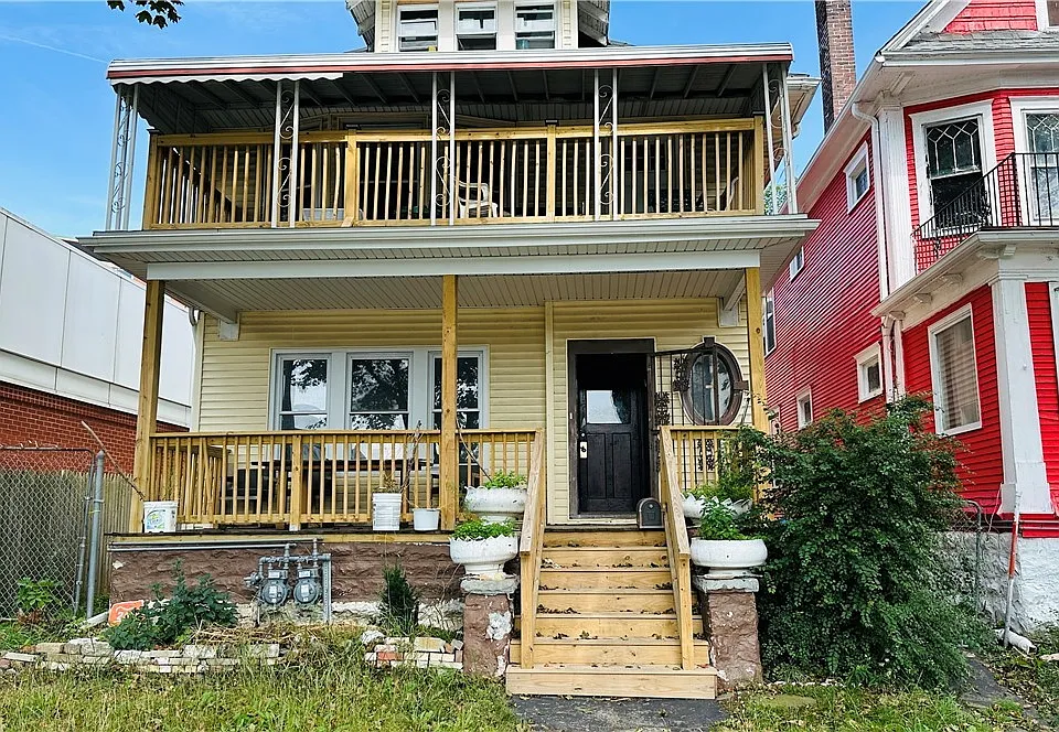 232 Humboldt Pkwy