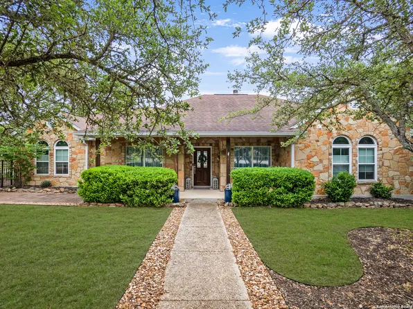 1418 Dover Ln, Bulverde, TX 78163