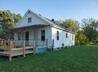 818 E Dewey St, Flint, MI 48505