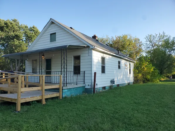 818 E Dewey St, Flint, MI 48505