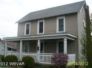 10 Danis St, Mill Hall, PA 17751