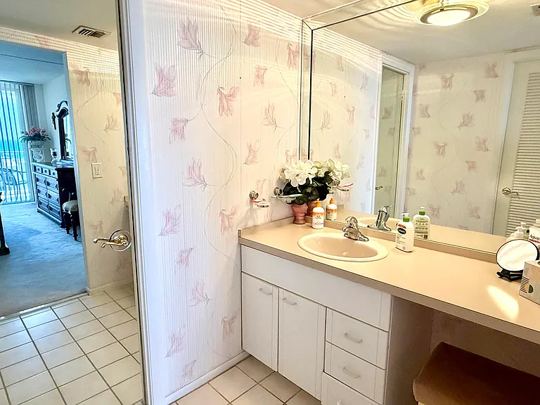 800 SE 20th Ave #1106 — Photo 11