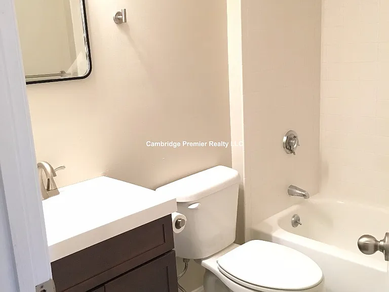 17 Bow St #33 — Photo 5
