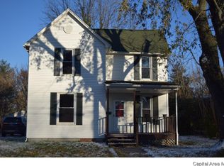 834 N Church St, Jacksonville, IL 62650