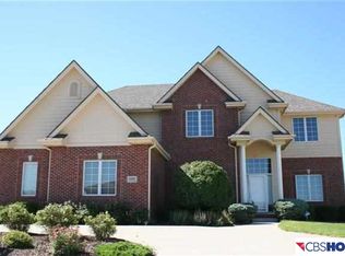 12811 Scott St, Omaha, NE 68142