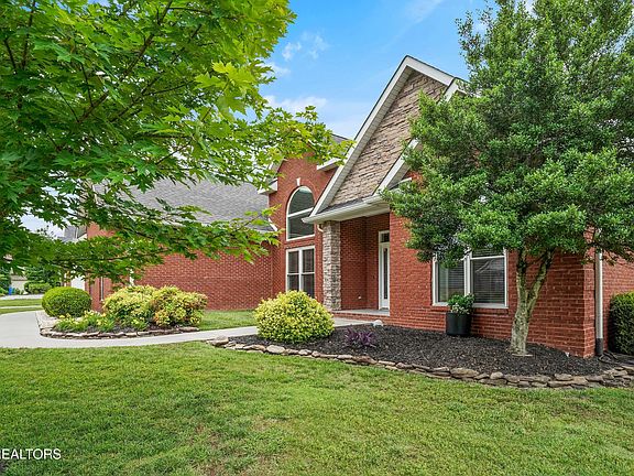 5th image of 1614 Lindenhall Dr