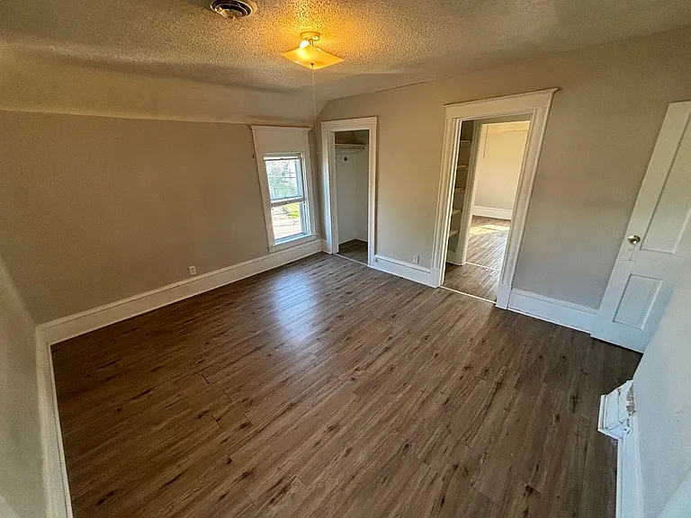 416 Broadway St NE #2 — Photo 14