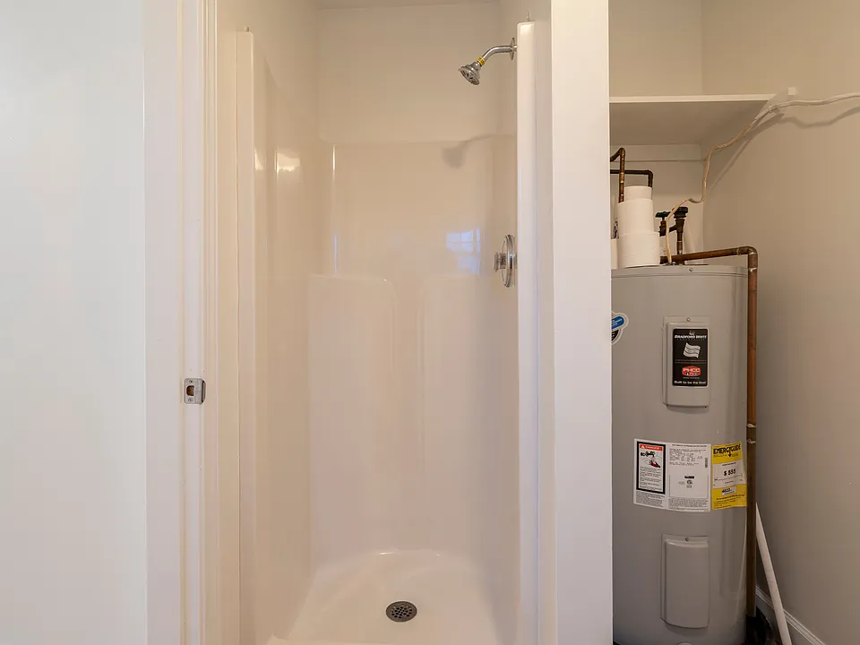 Bathroom/Shower
