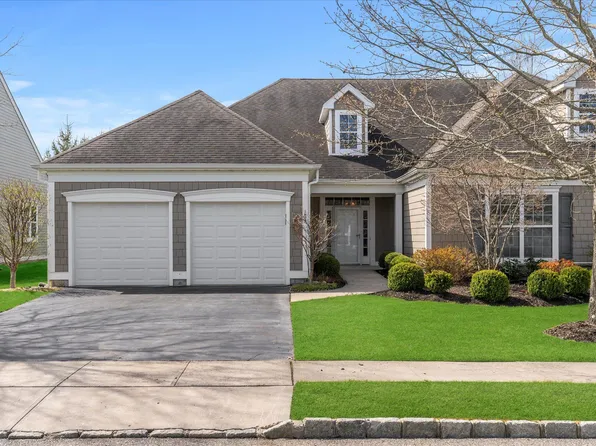 174 Carly Ln, Westhampton, NY 11977