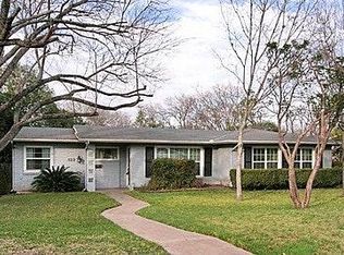 323 Burnside Dr, San Antonio, TX 78209
