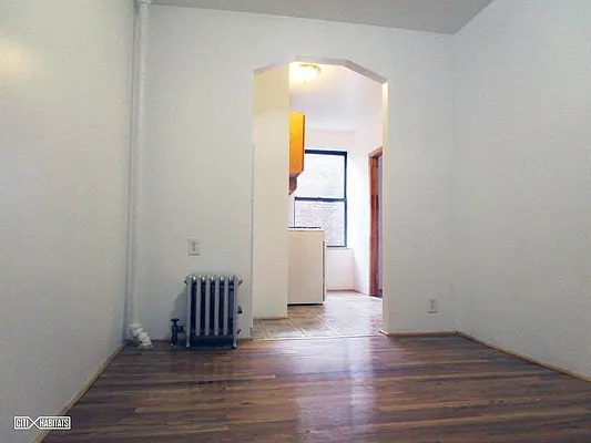 Rented by MPGL Realty Corp | media 28