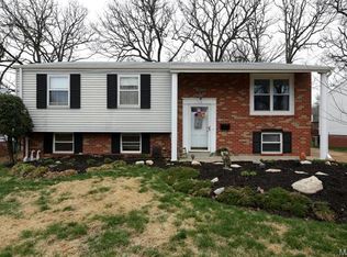 109 Huntleigh Forest Dr, Saint Louis, MO