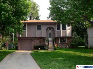 6015 N 106th Cir, Omaha, NE 68134