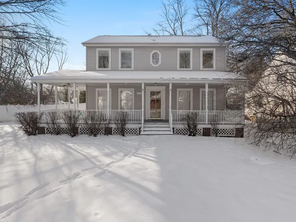 1009 W Springfield Ave, Champaign, IL 61821
