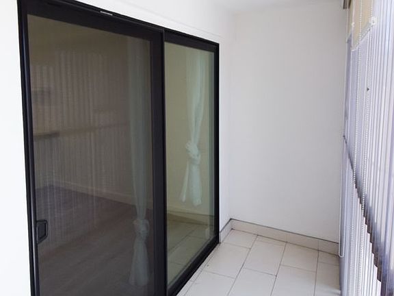 3rd image of 120 S Canon Dr APT 6