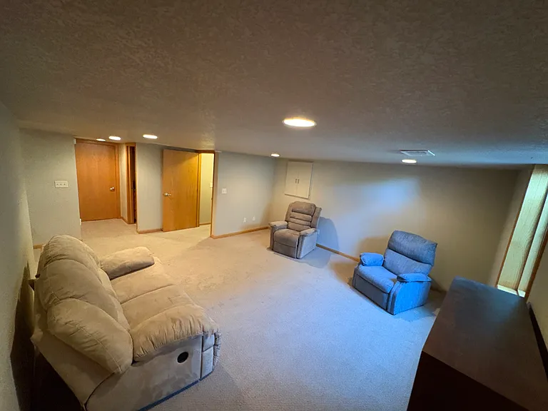 1113 Hawkeye St — Photo 31