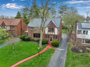 173 Fairlawn Dr, Amherst, NY 14226