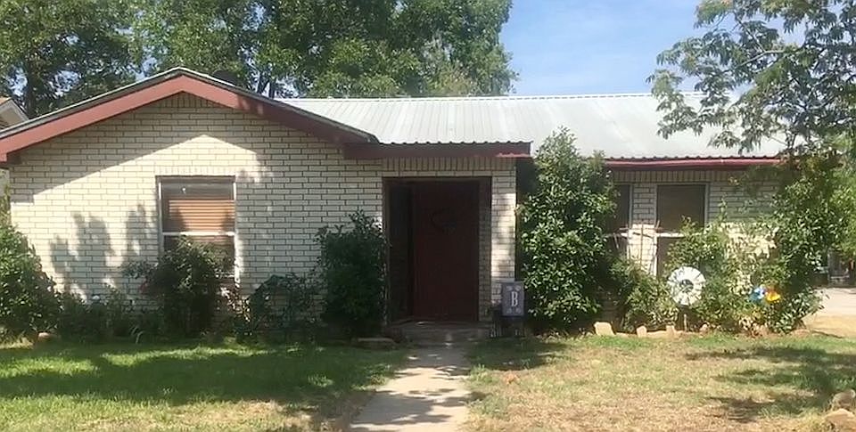 1st image of 1515 Parker St