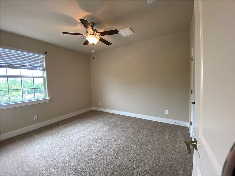 347 Madison Oaks — Photo 22