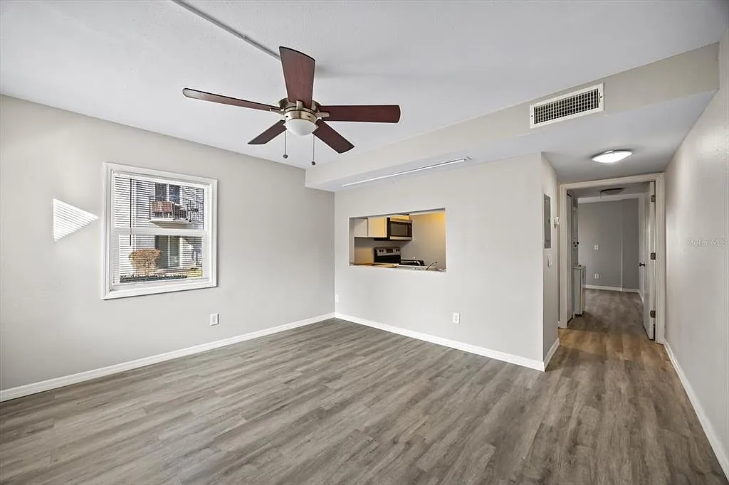 1 bed, 1.0 bath, 504 sqft, $1,275 — Photo 3