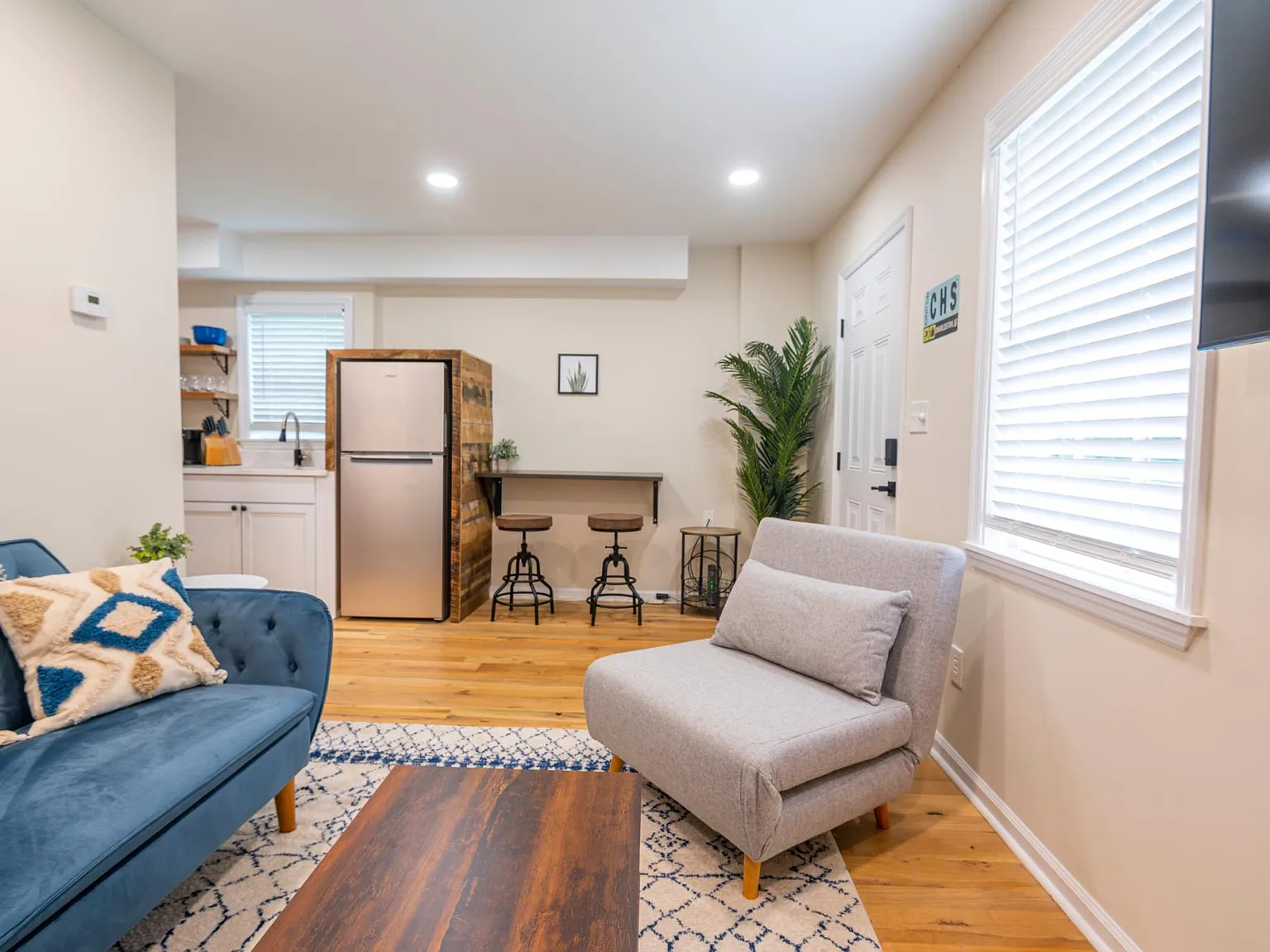 4208 S Rhett Ave — Photo 4