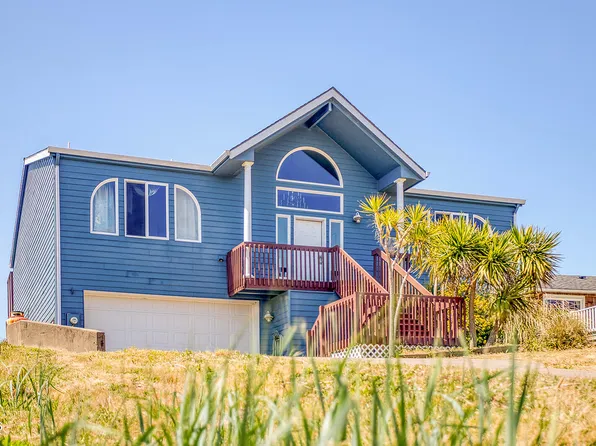1306 NW Oceania Dr, Waldport, OR 97394