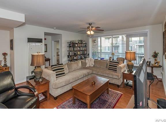 4th image of 4820 Old Main St #501