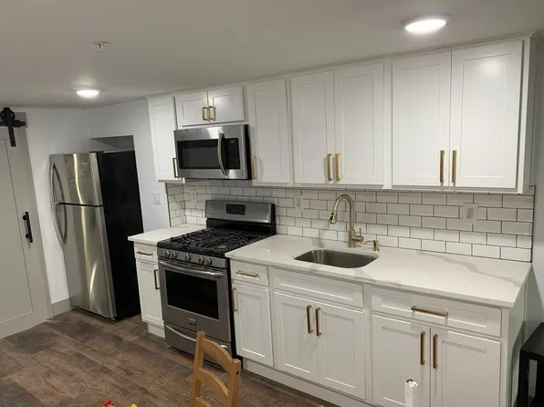 188 Walnut St #1, Newark, NJ 07105