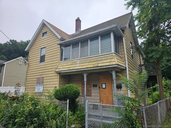 14 Smith Street, Ansonia, CT 06401