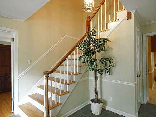 2nd image of 5 Forest Valley Ct