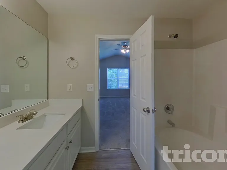 9514 Parkridge Dr — Photo 9