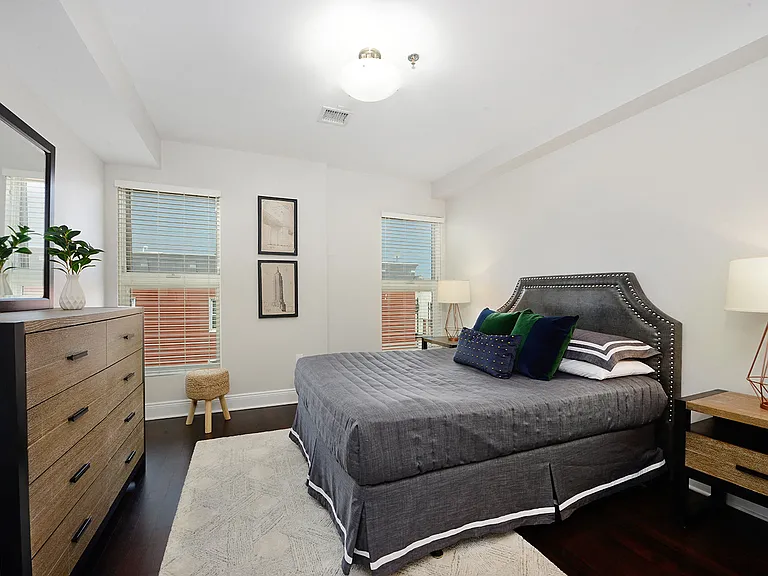 619 Adams St — Photo 9