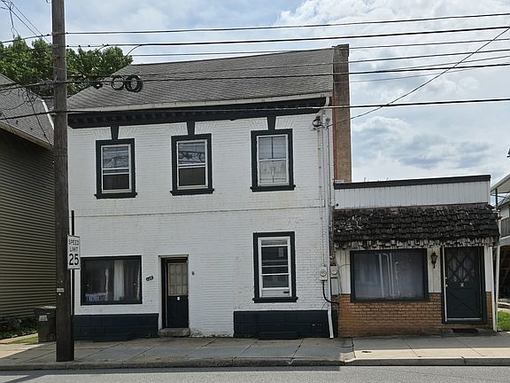 3rd image of 128 S Main St APT C