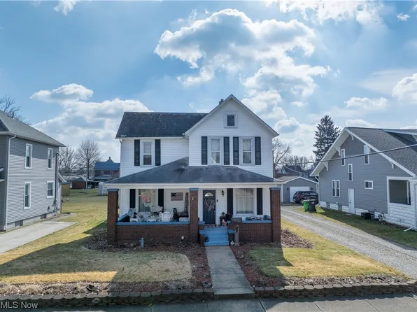 216 E 11th St, Dover, OH 44622