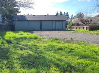 2488 Giffen Ave, Santa Rosa, CA 95407