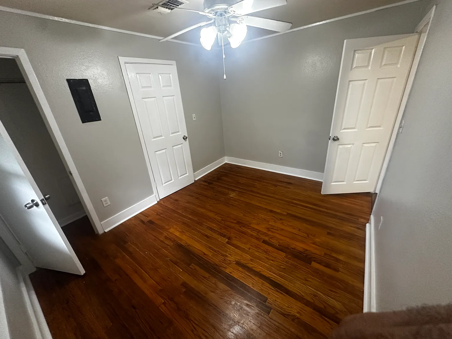 3 bed, 1.5 bath, 1100 sqft, $1,400 — Photo 4