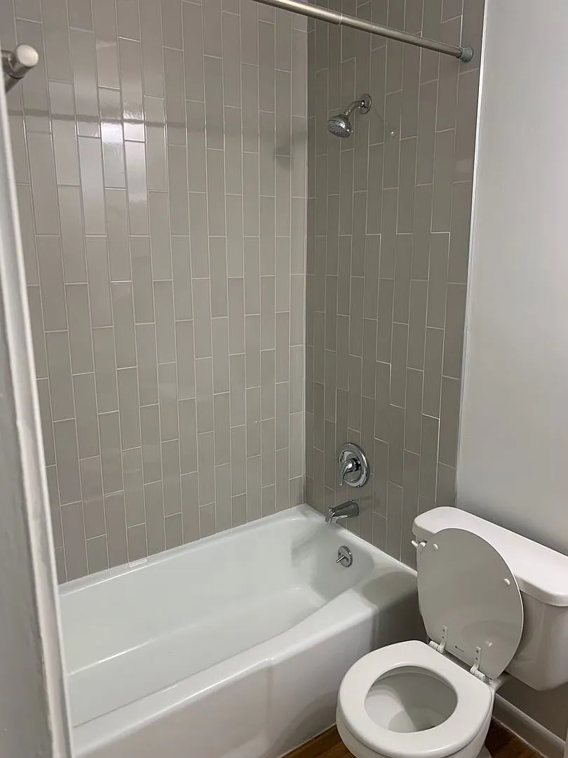Castleplace Apartments — Photo 2
