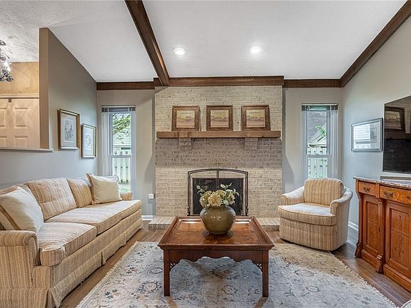 5th image of 1161 Bournemouth Ct